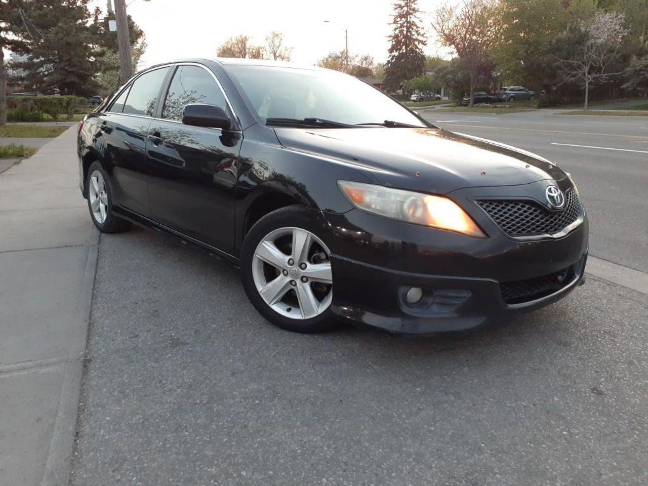 2011 Toyota Camry SE-2