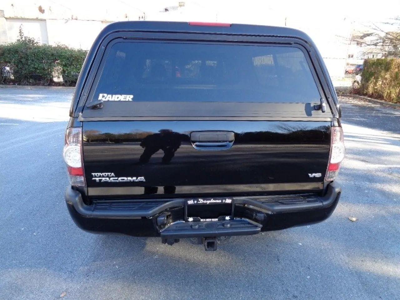 2011 Toyota Tacoma V6-3
