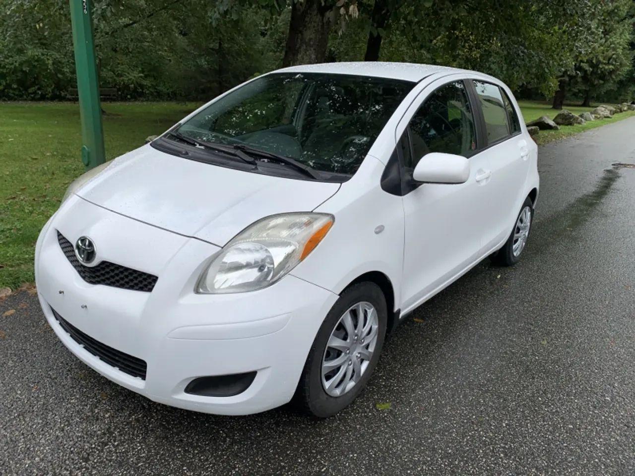 2011 Toyota Yaris Base-0