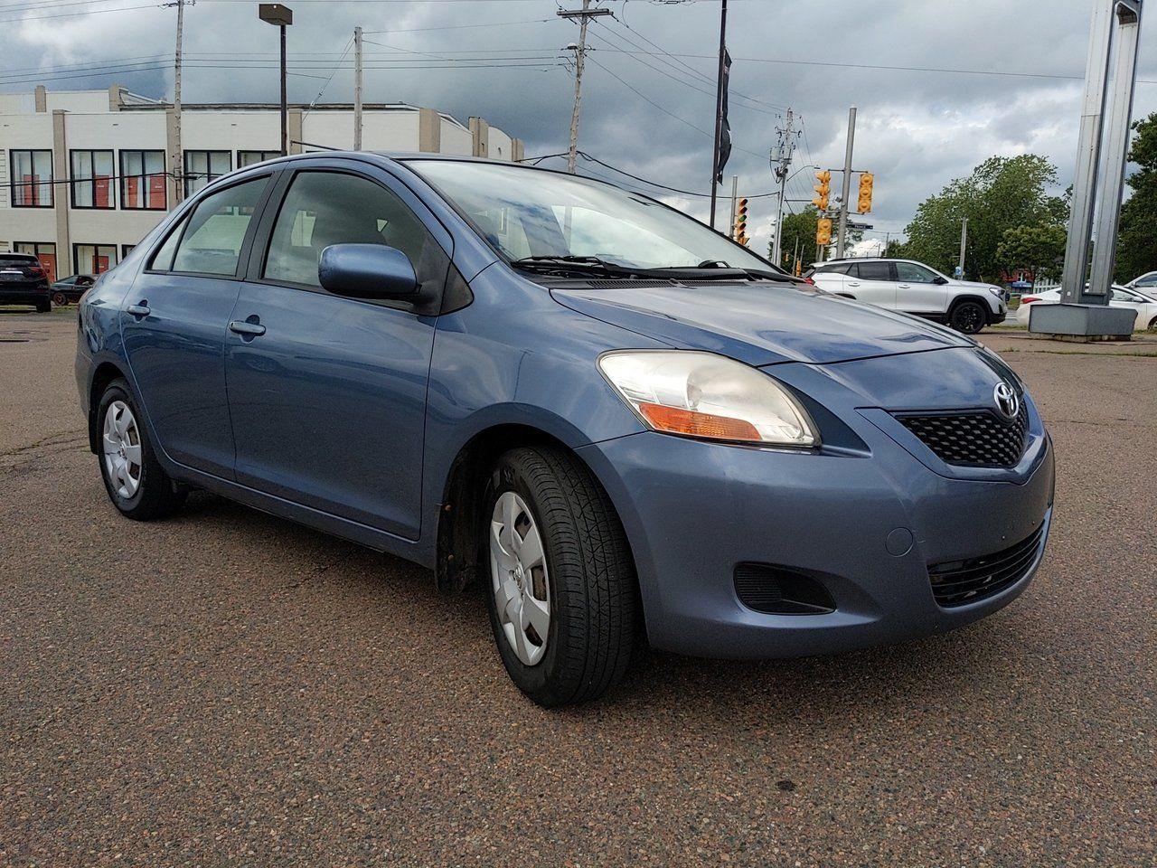2011 Toyota Yaris Base-4