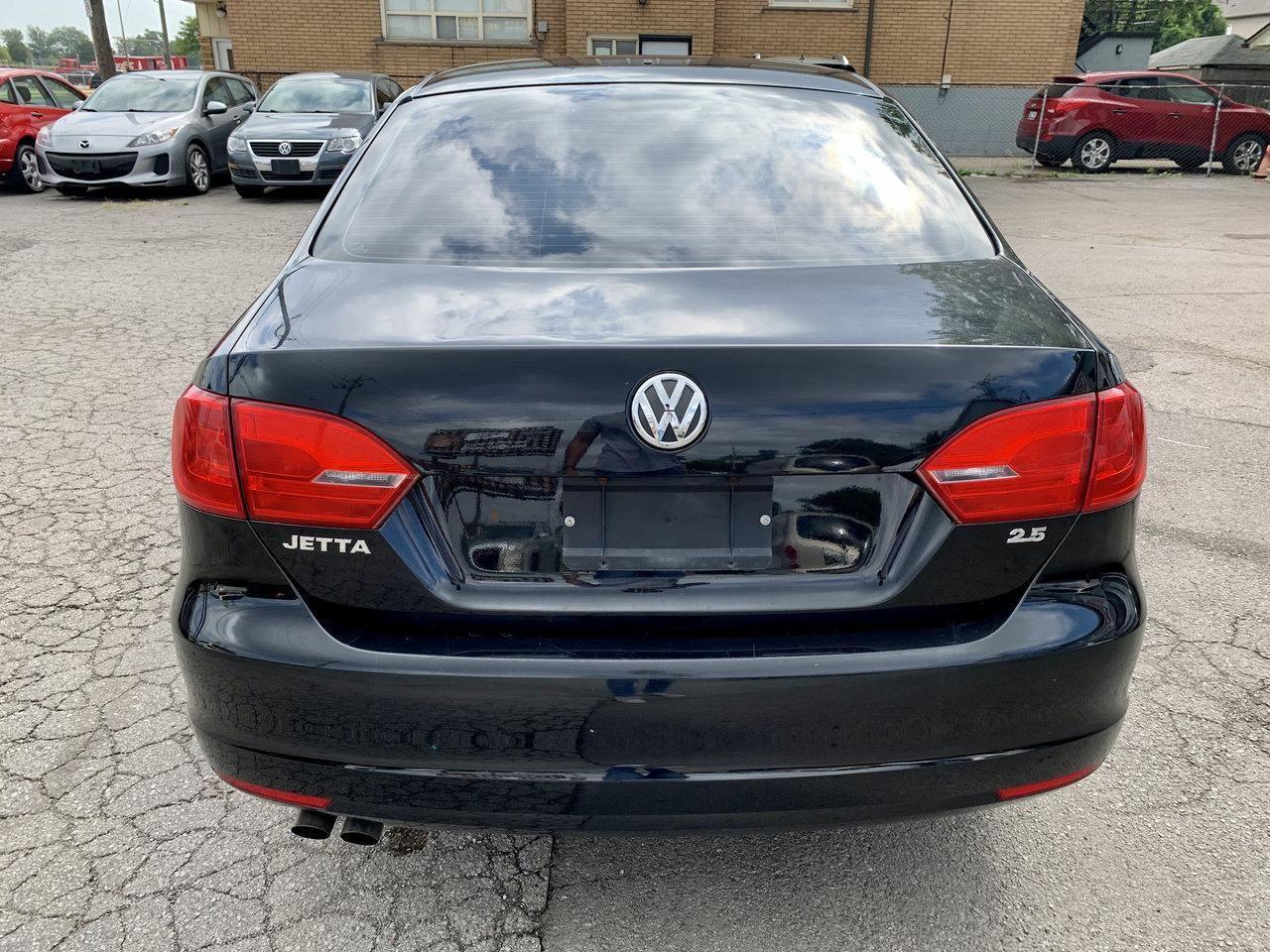 2011 Volkswagen Jetta -2