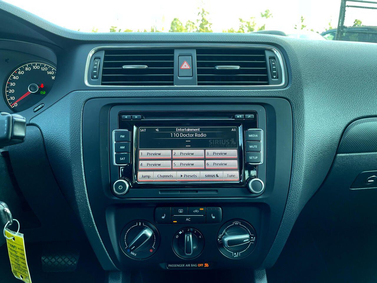 2011 Volkswagen Jetta -3