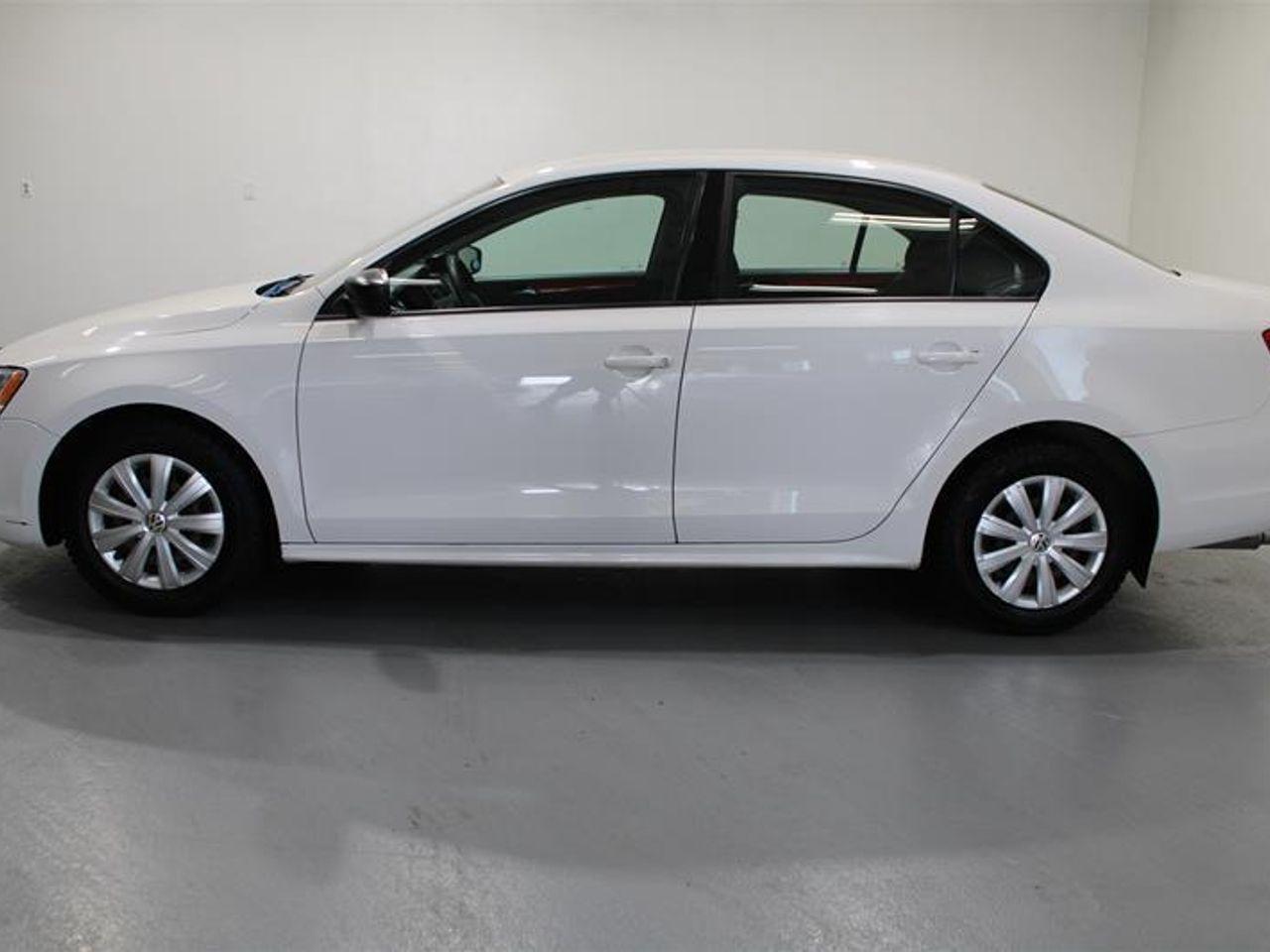 2011 Volkswagen Jetta -1