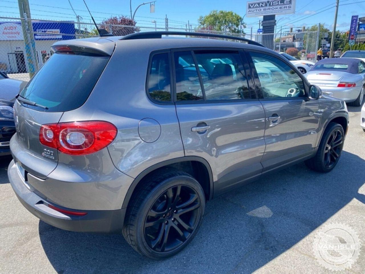 2011 Volkswagen Tiguan -3