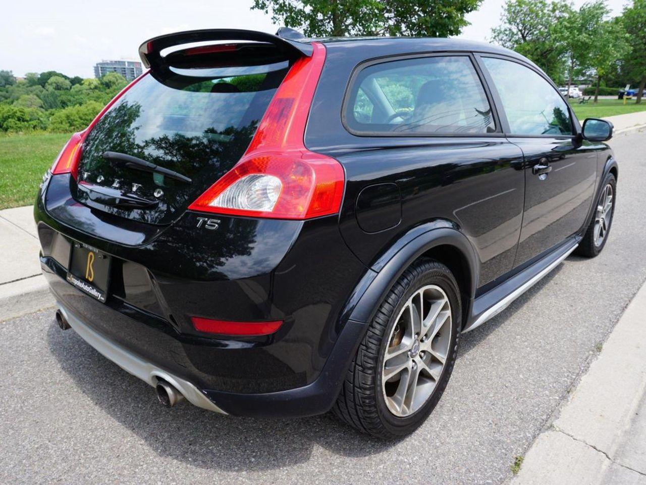 2011 Volvo C30 R-Design-3