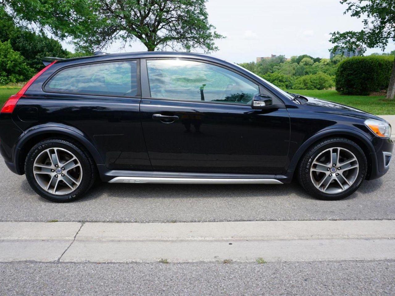 2011 Volvo C30 R-Design-4