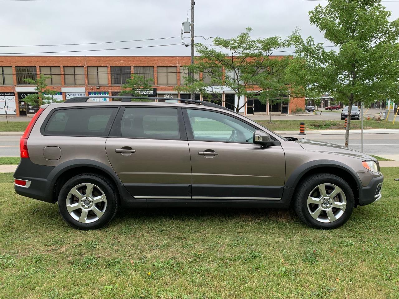 2011 Volvo XC70 T6-3