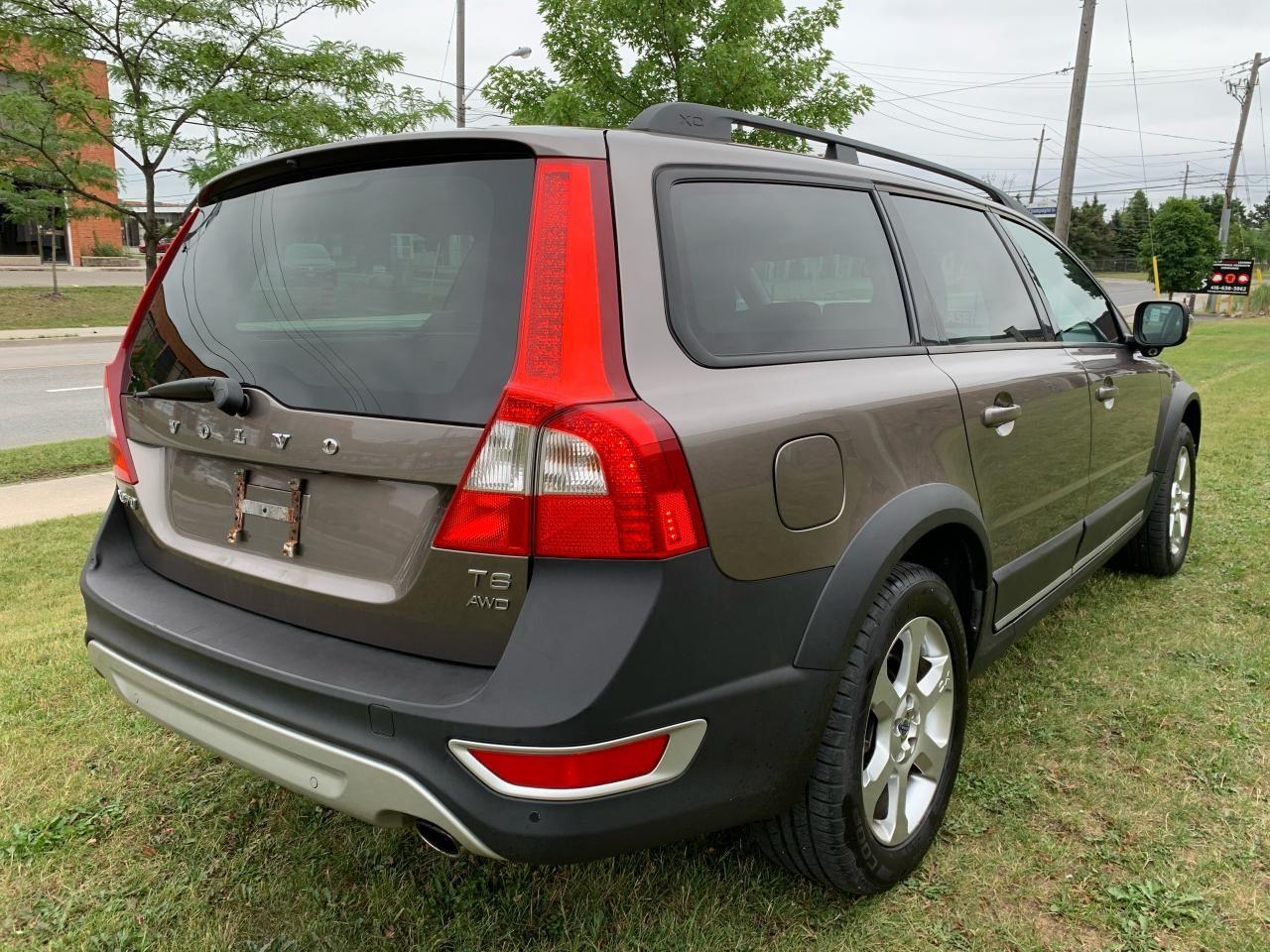 2011 Volvo XC70 T6-4