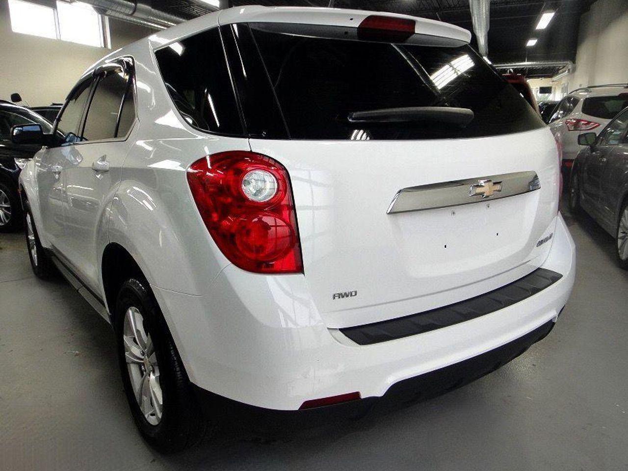 2012 Chevrolet Equinox LS-3
