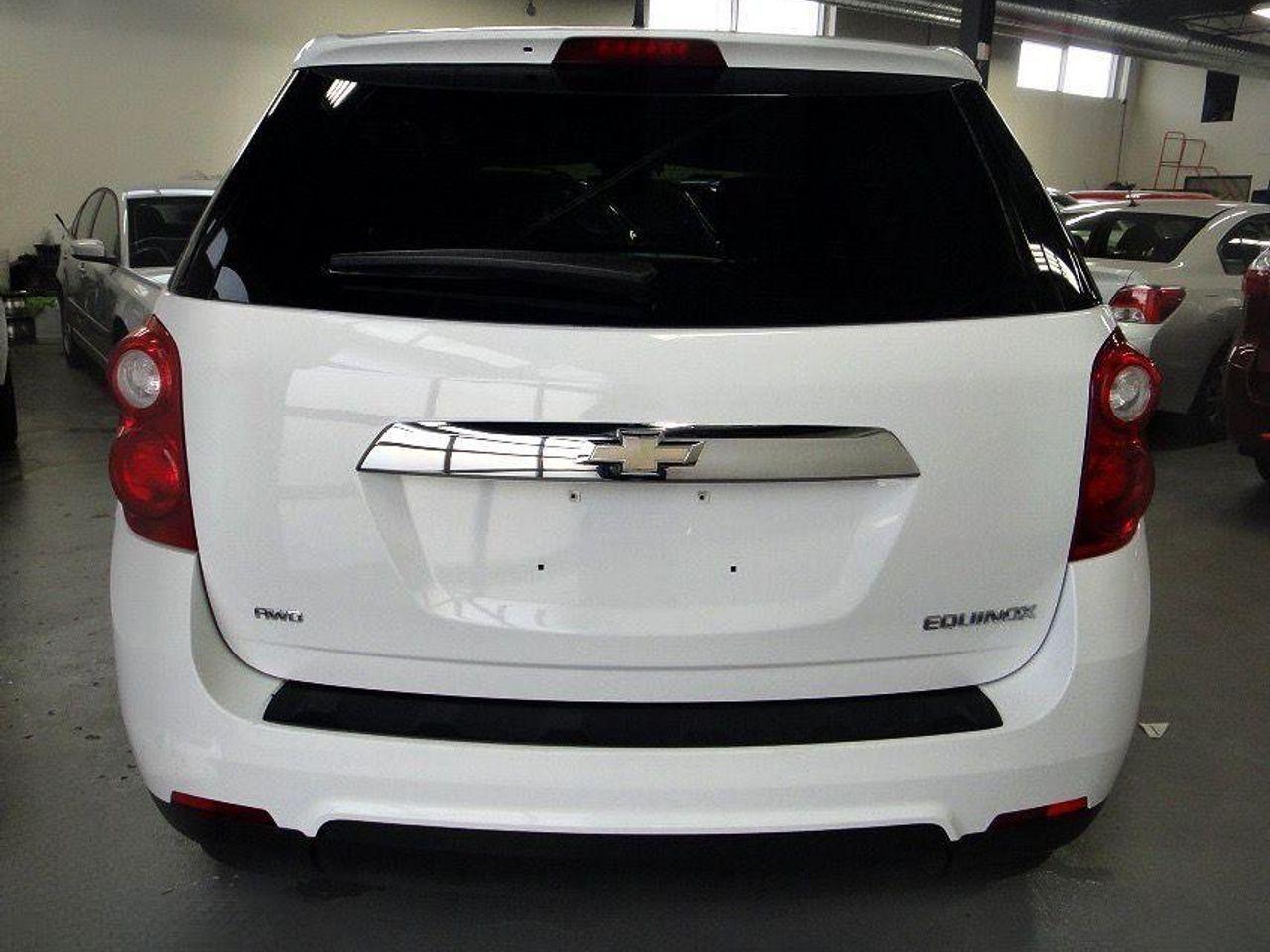 2012 Chevrolet Equinox LS-4