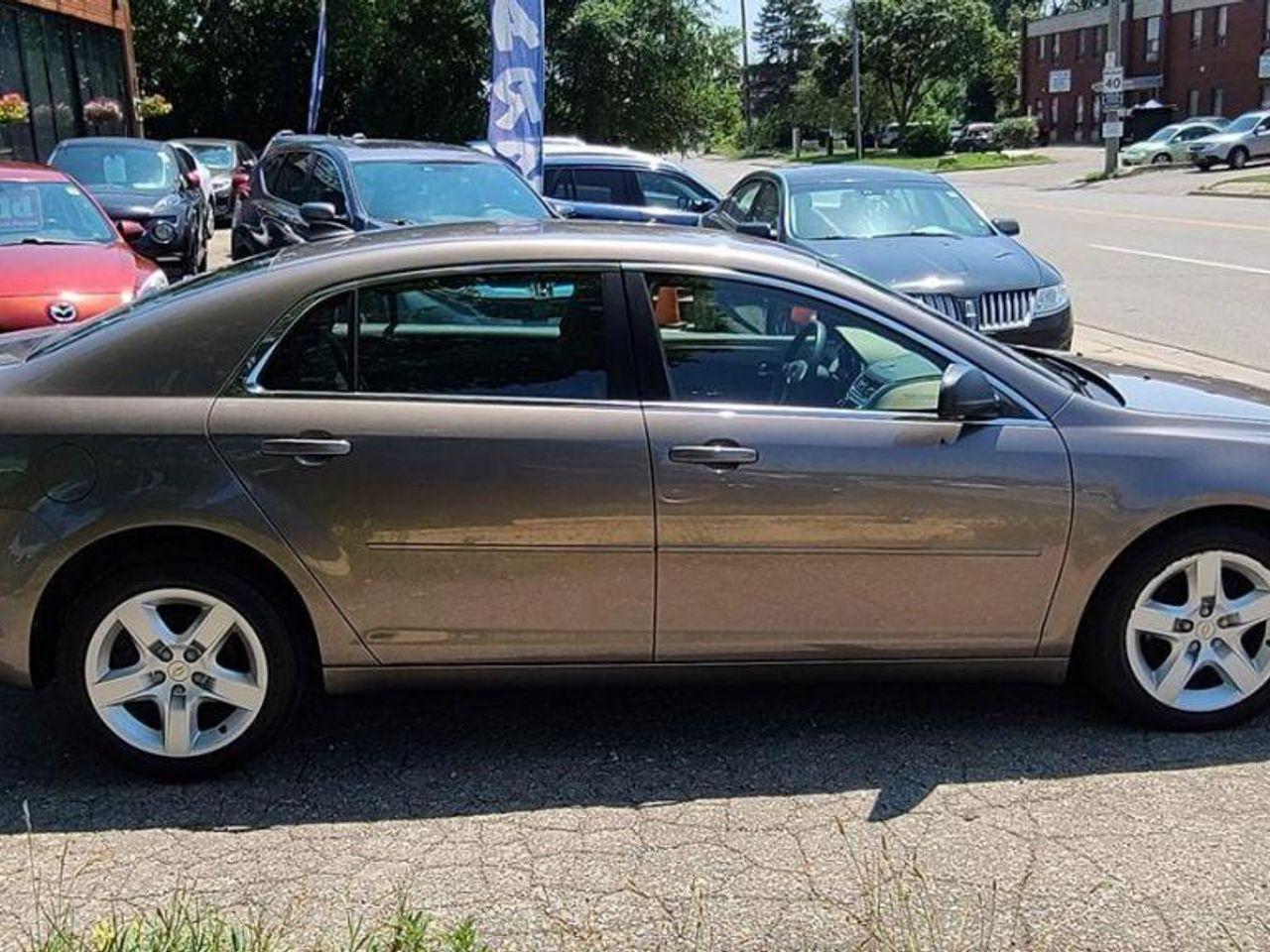 2012 Chevrolet Malibu LS-2