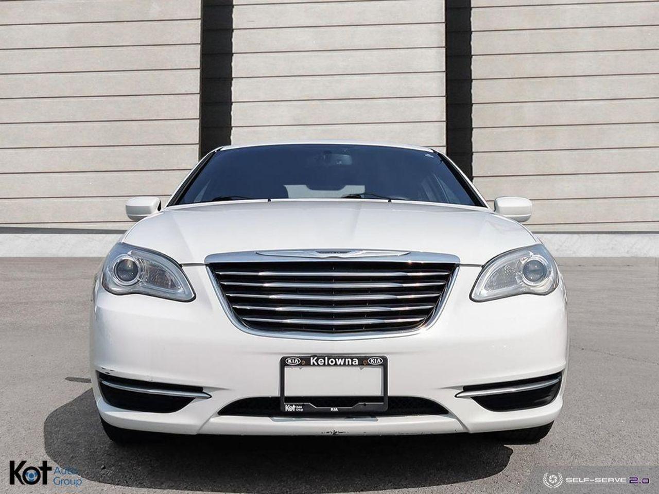 2012 Chrysler 200 LX-1