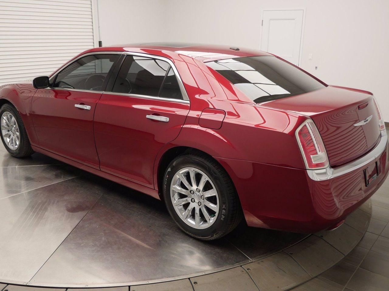 2012 Chrysler 300 C-4