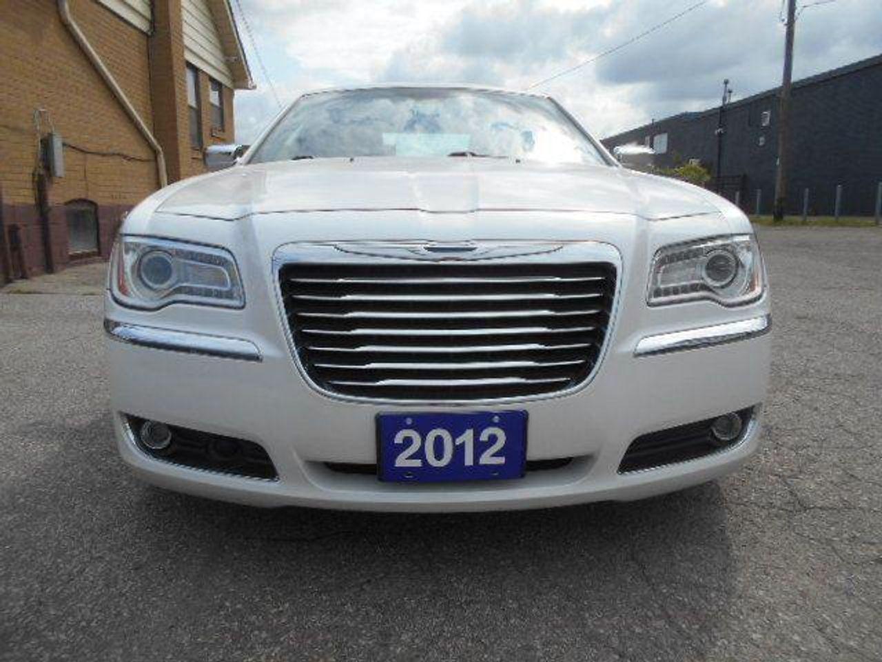 2012 Chrysler 300 C-1
