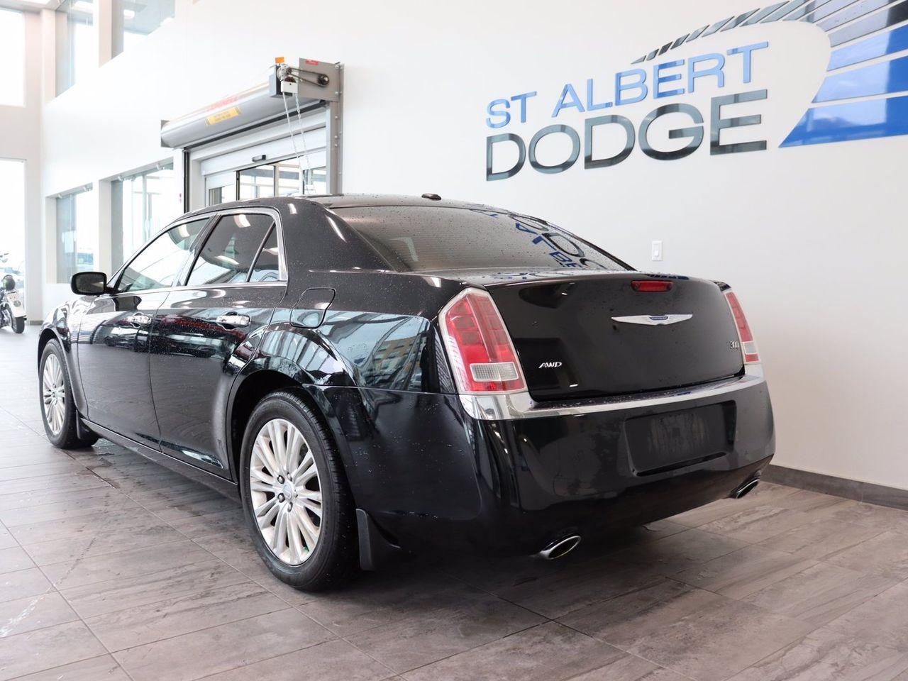 2012 Chrysler 300 Limited-2