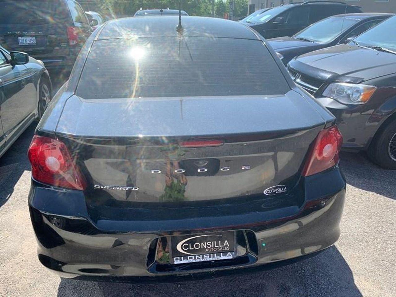 2012 Dodge Avenger SE-3
