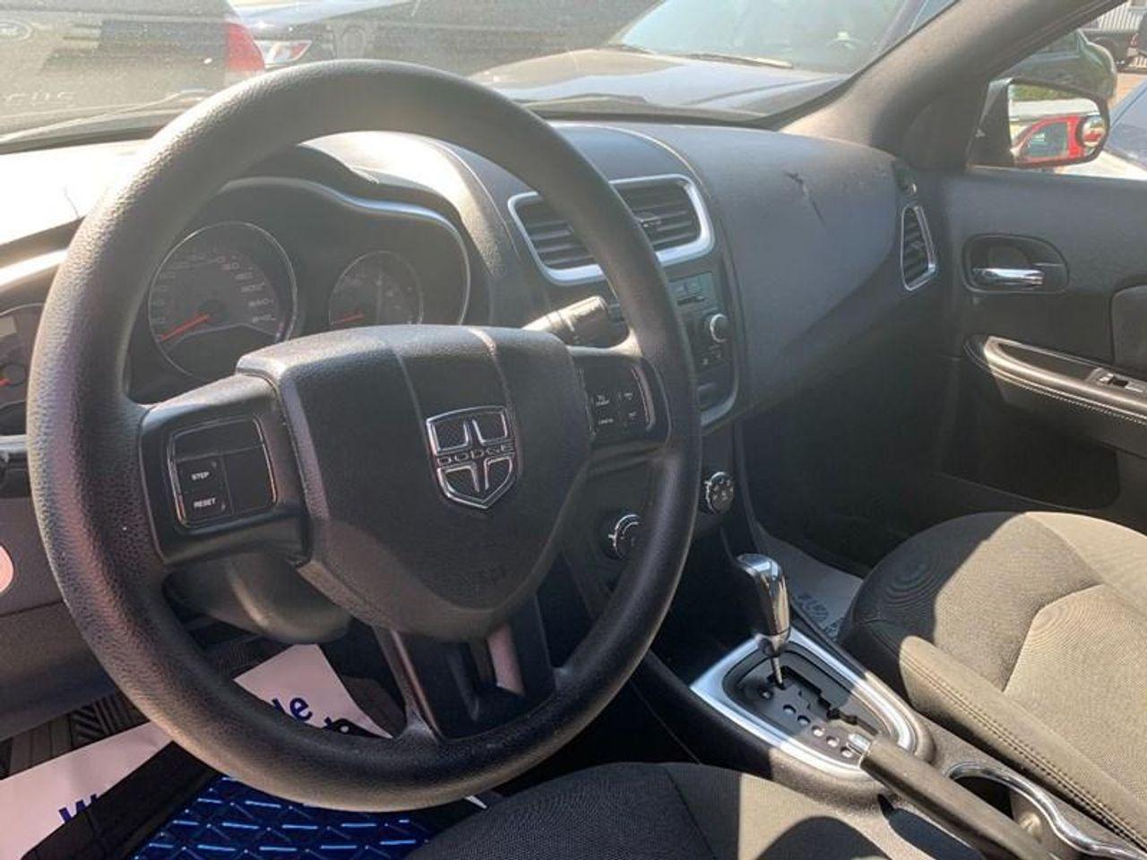 2012 Dodge Avenger SE-4