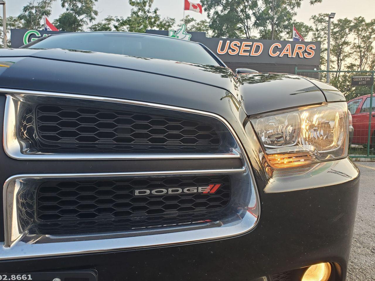 2012 Dodge Charger SXT-3