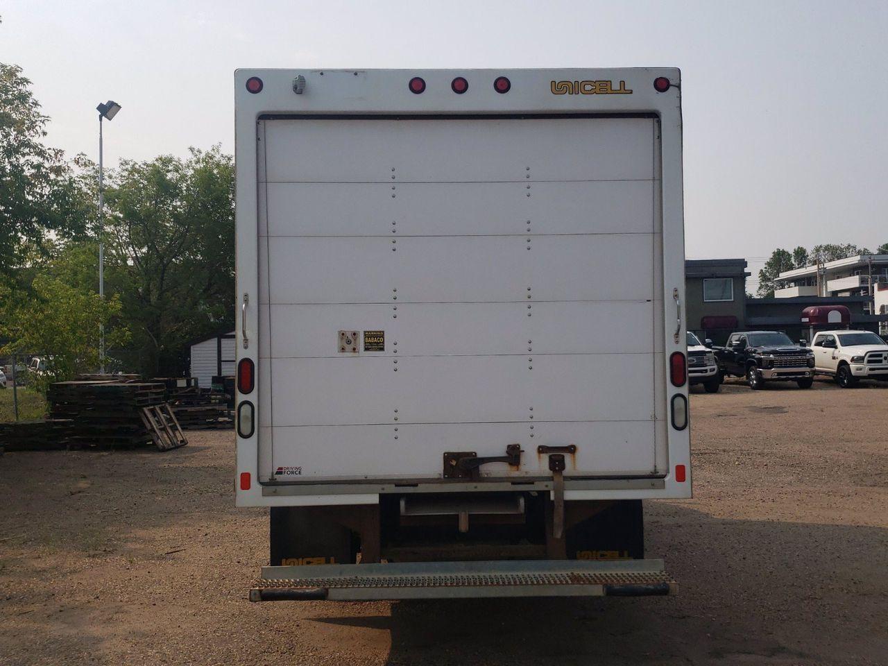 2012 Ford Econoline V8-3