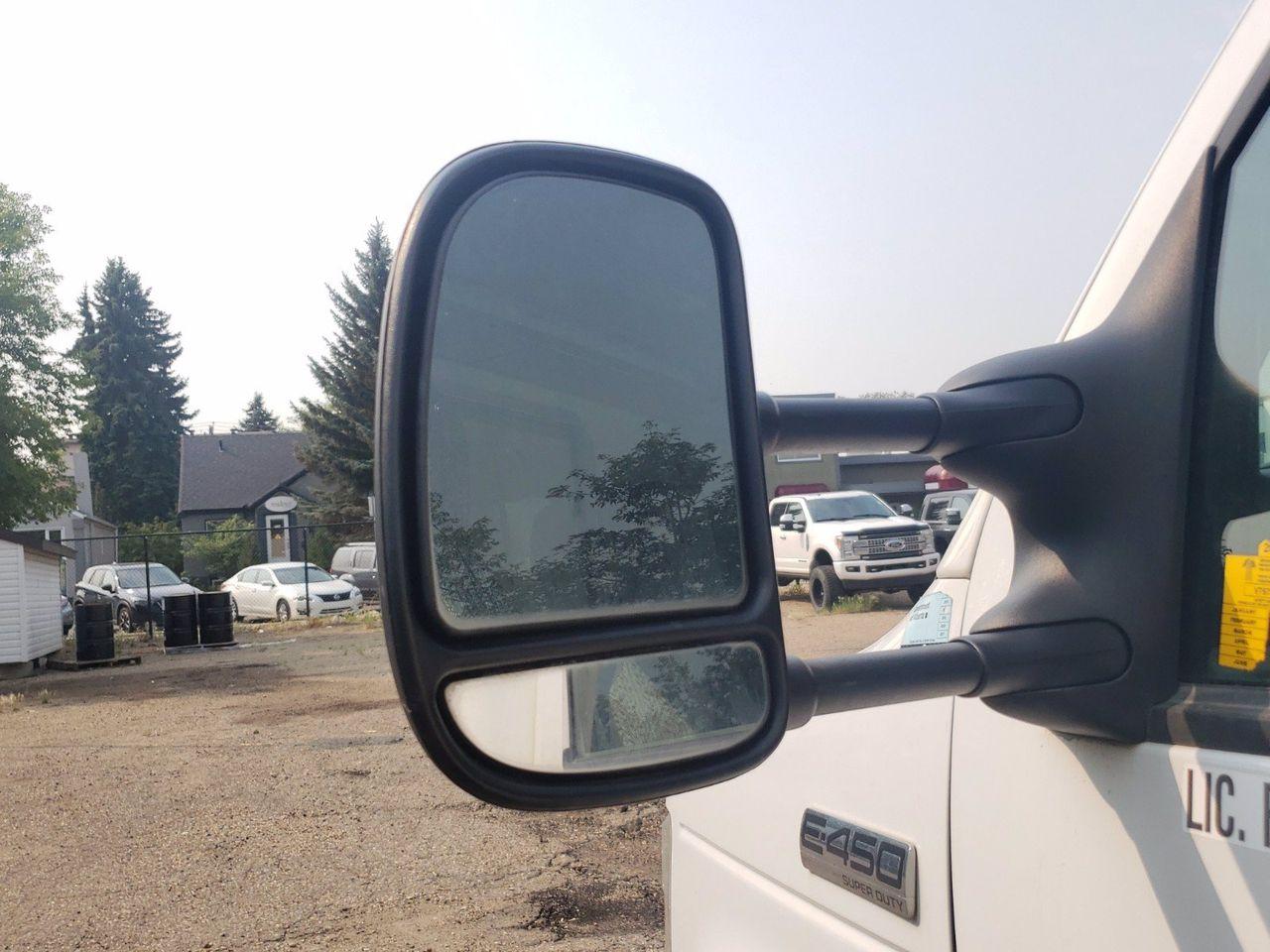 2012 Ford Econoline V8-4