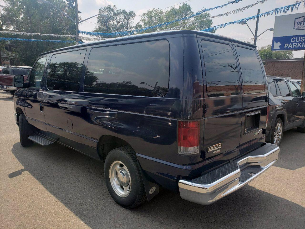 2012 Ford Econoline V8-3