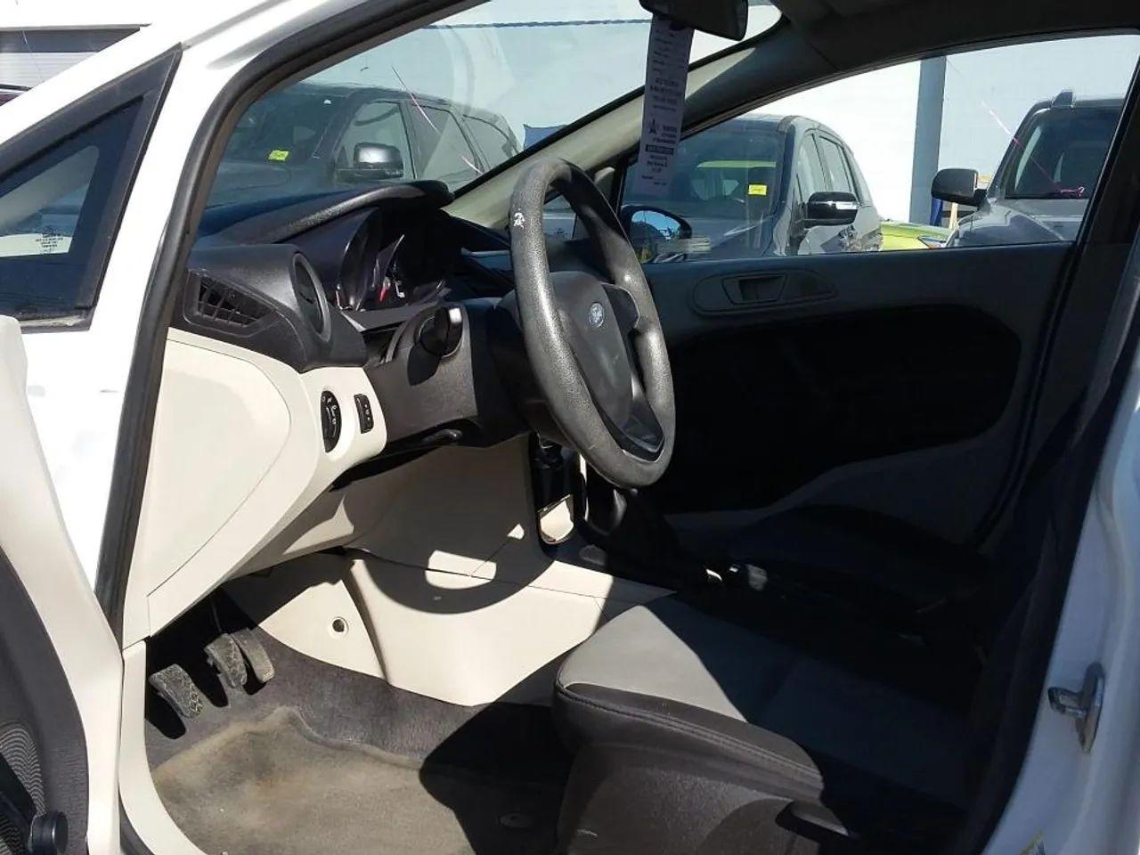 2012 Ford Fiesta S-4