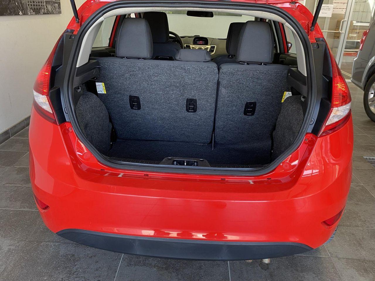 2012 Ford Fiesta SE-3