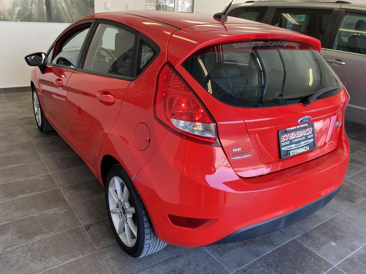 2012 Ford Fiesta SE-4
