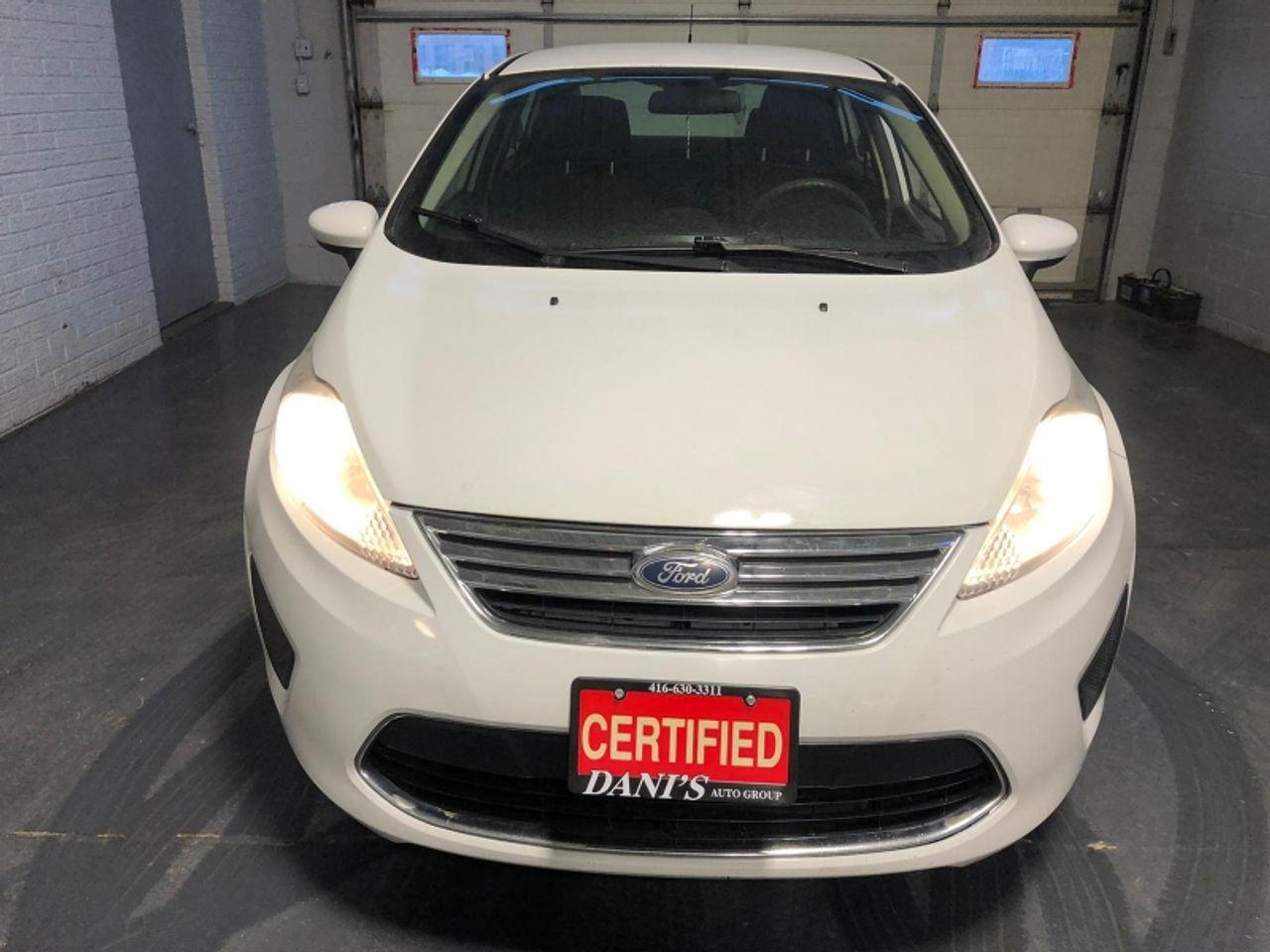2012 Ford Fiesta SE-2