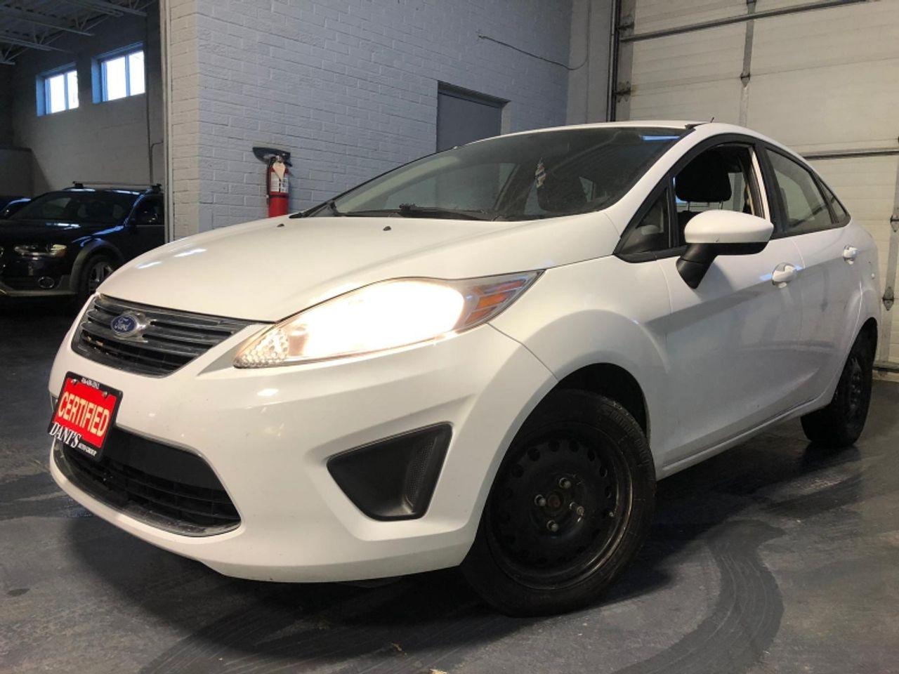 2012 Ford Fiesta SE-3