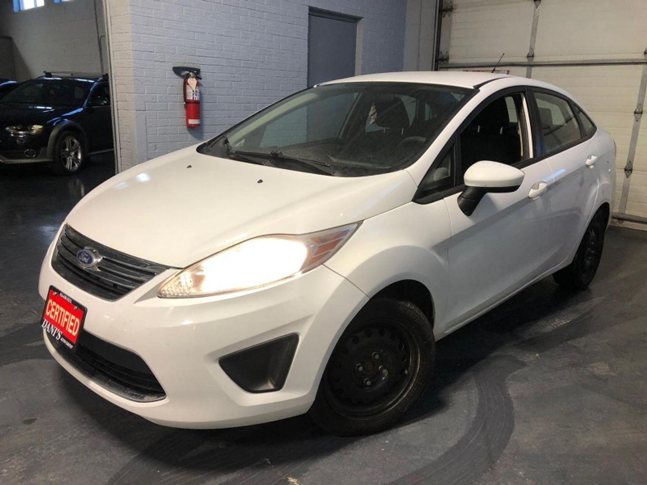 2012 Ford Fiesta SE-4