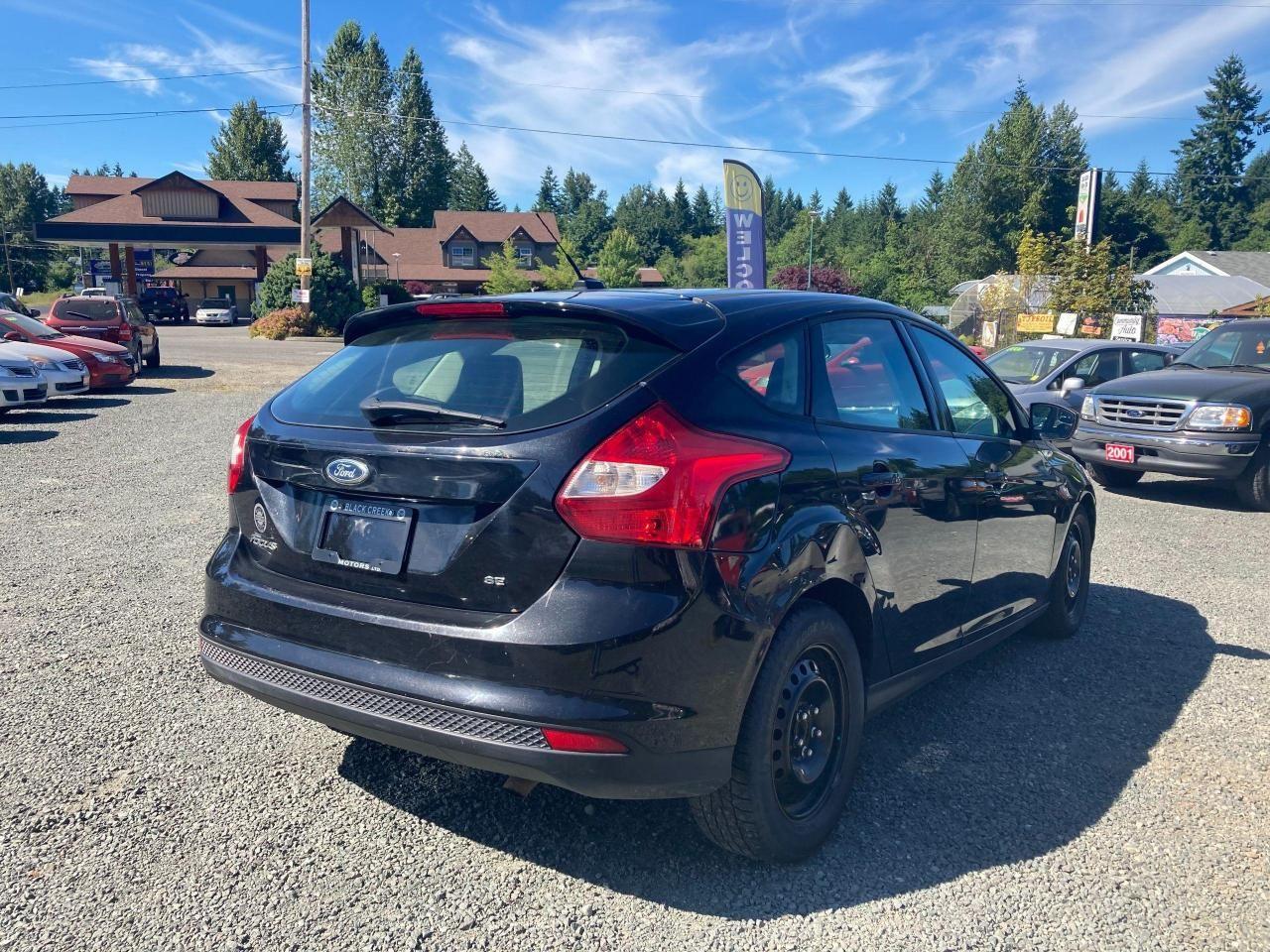 2012 Ford Focus SE-3