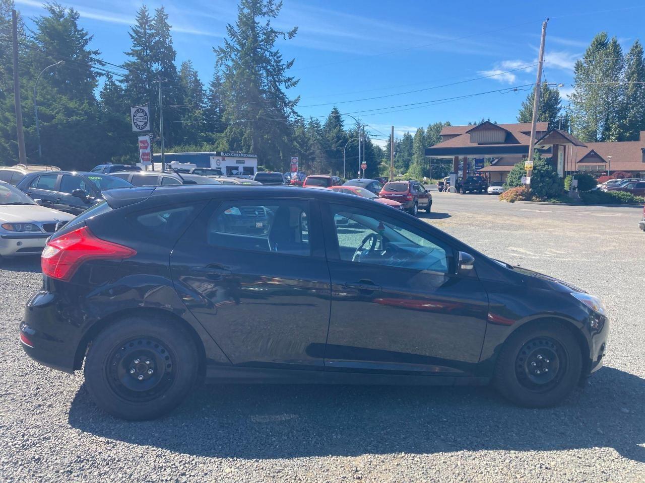 2012 Ford Focus SE-4