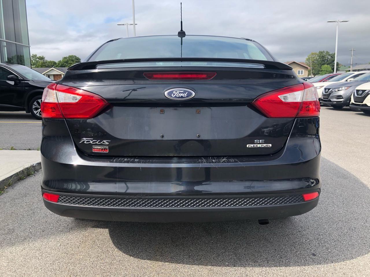 2012 Ford Focus SE-2