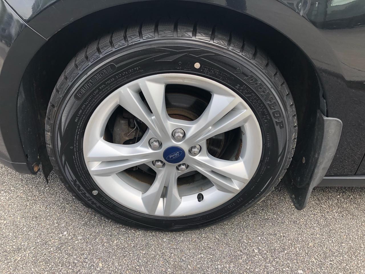 2012 Ford Focus SE-4