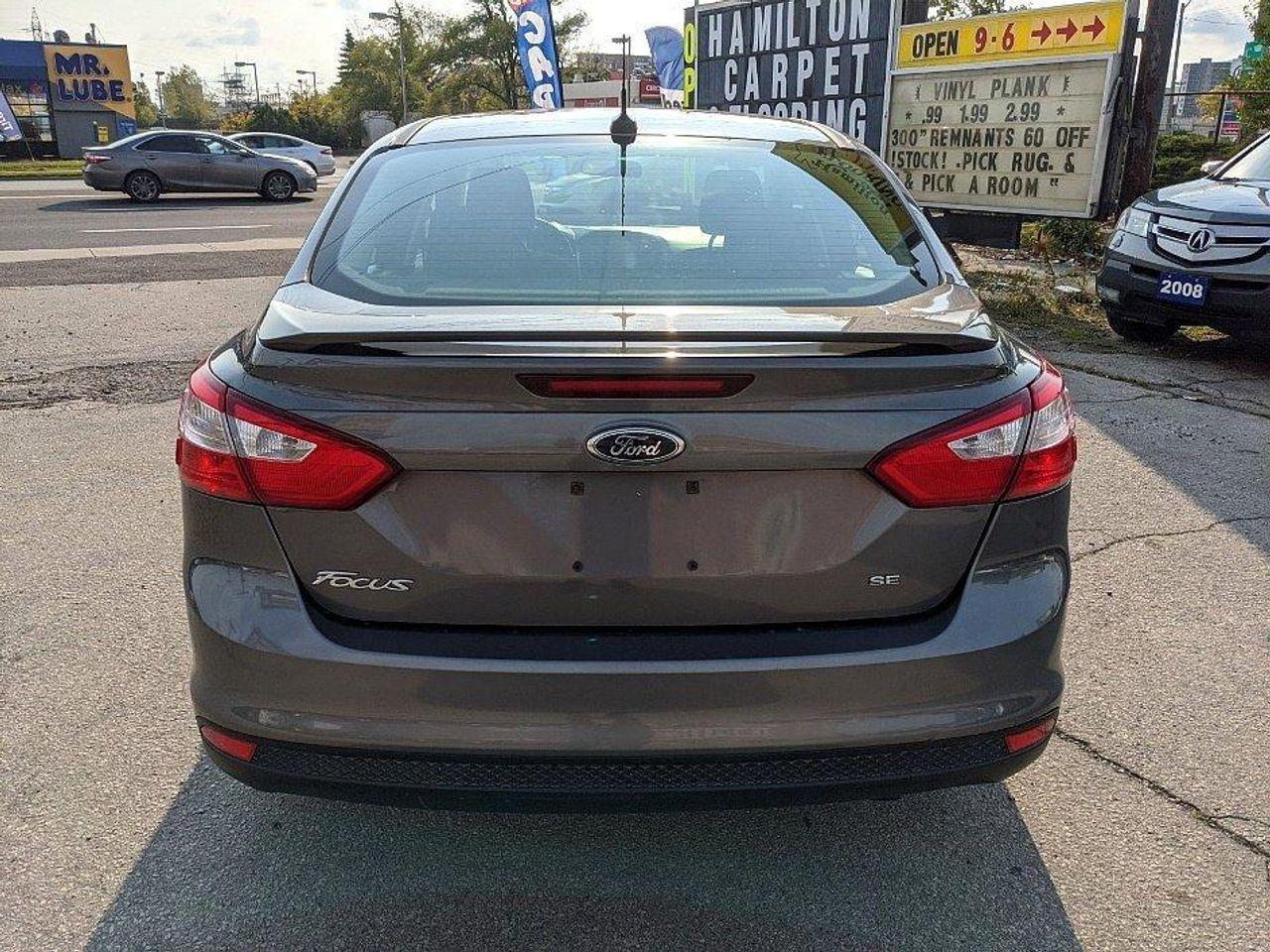 2012 Ford Focus SE-3