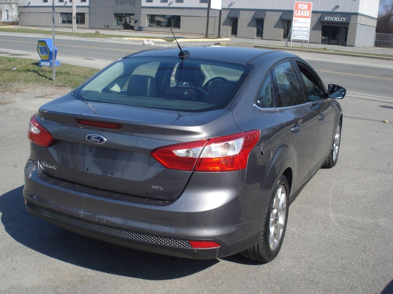 2012 Ford Focus SEL-4