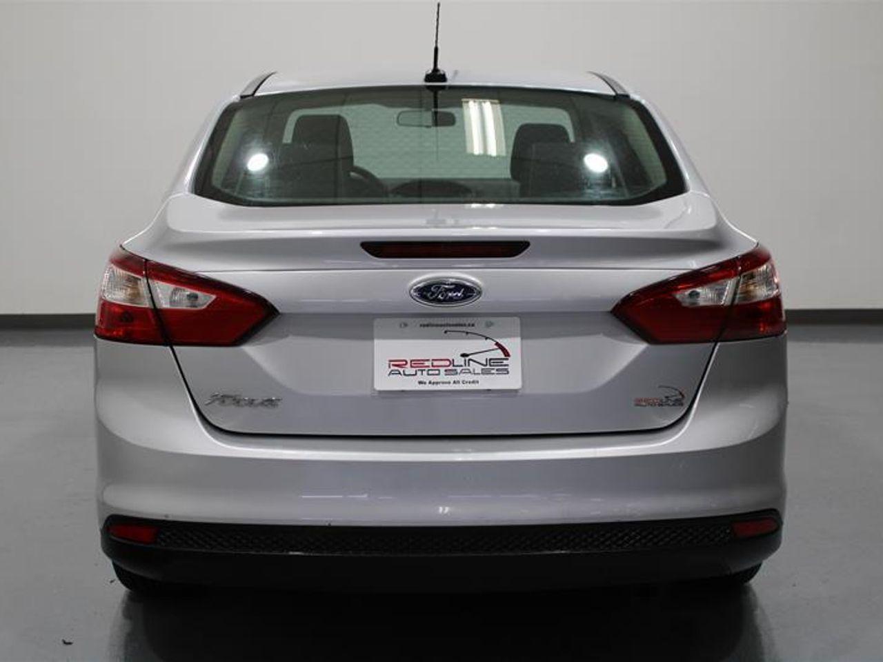 2012 Ford Focus -3
