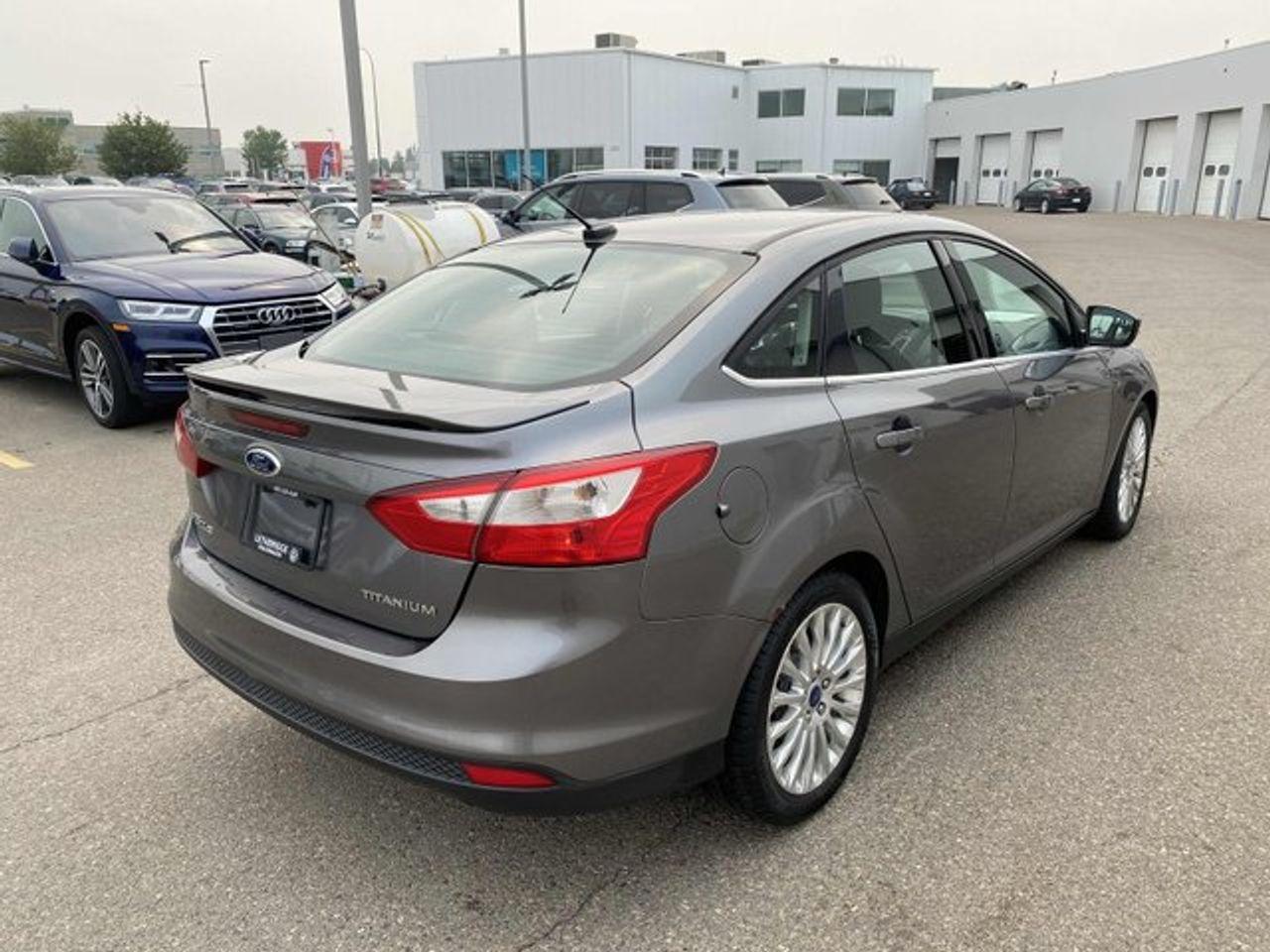2012 Ford Focus Titanium-4