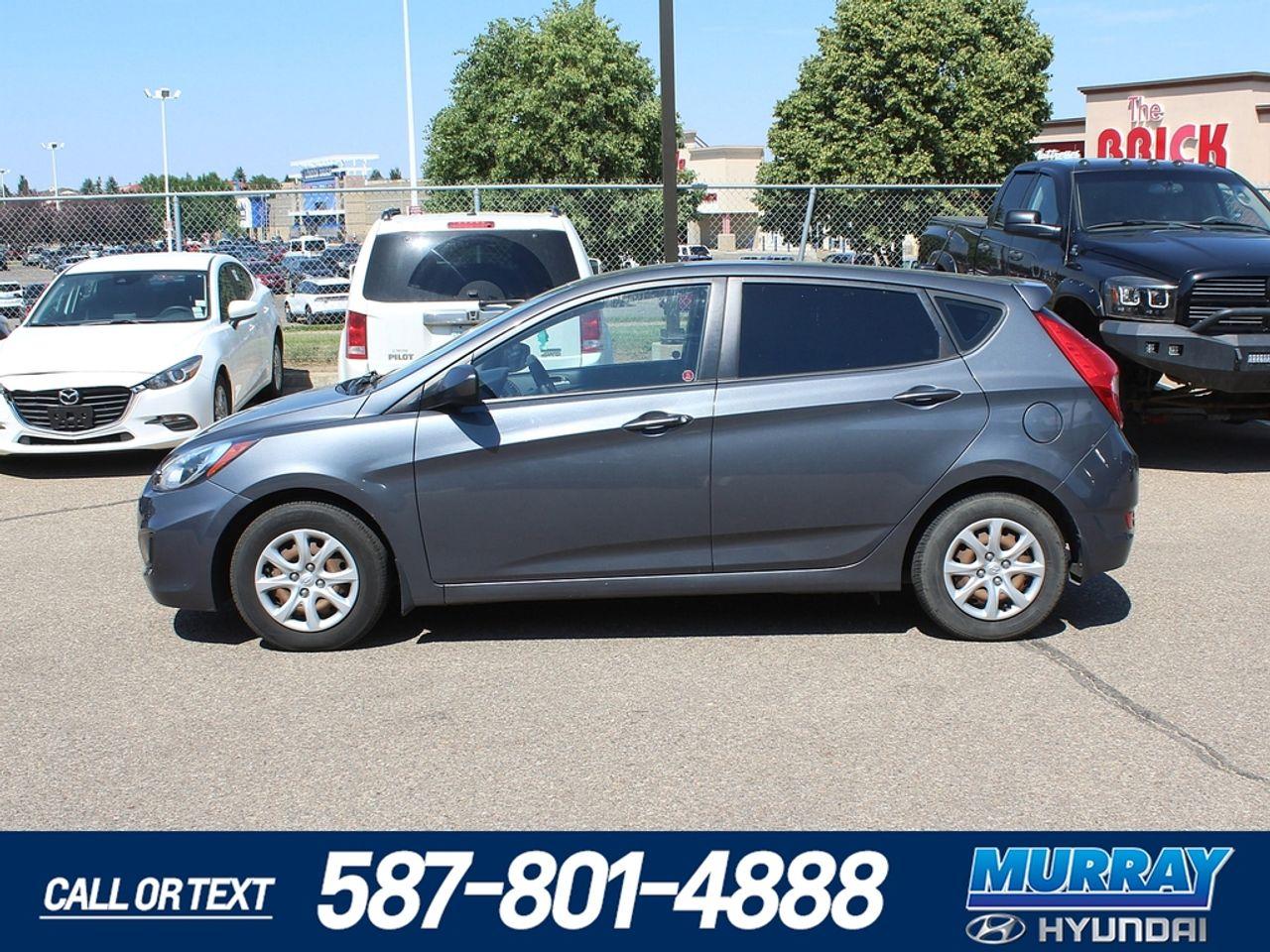 2012 Hyundai Accent GL-0