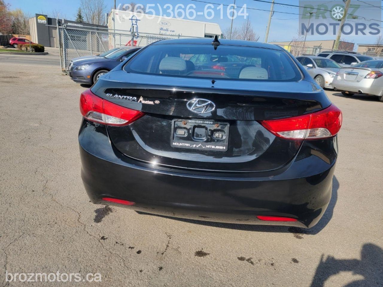 2012 Hyundai Elantra GLS-4