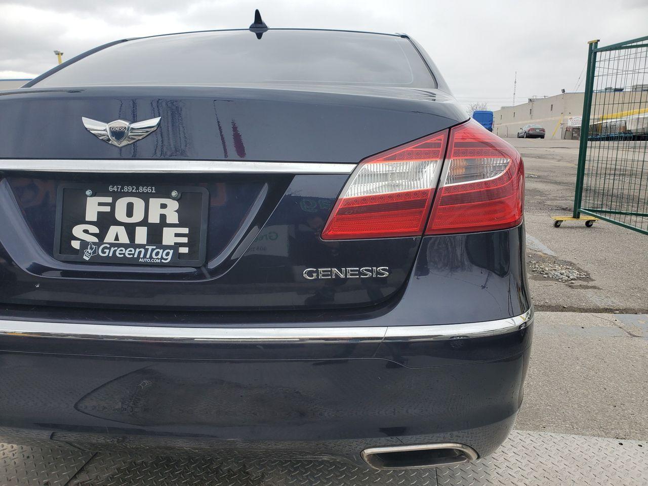 2012 Hyundai Genesis -4