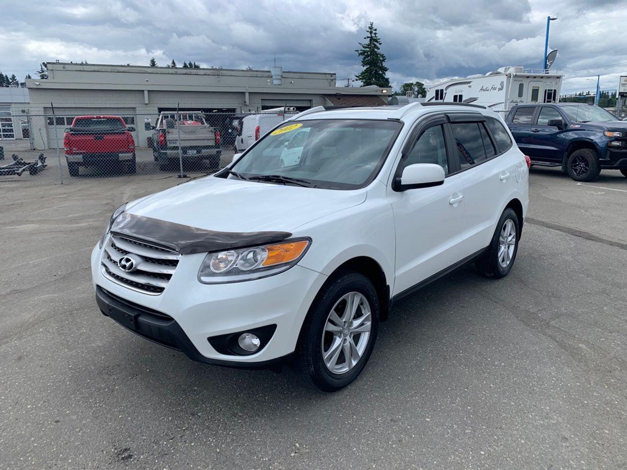 2012 Hyundai Santa Fe GL-2
