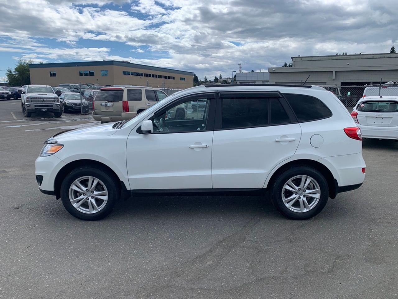 2012 Hyundai Santa Fe GL-3