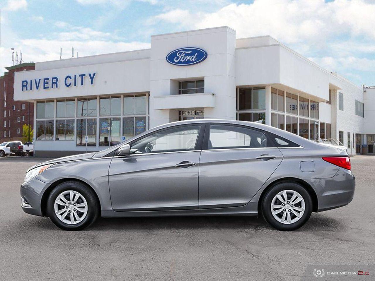 2012 Hyundai Sonata GL-2
