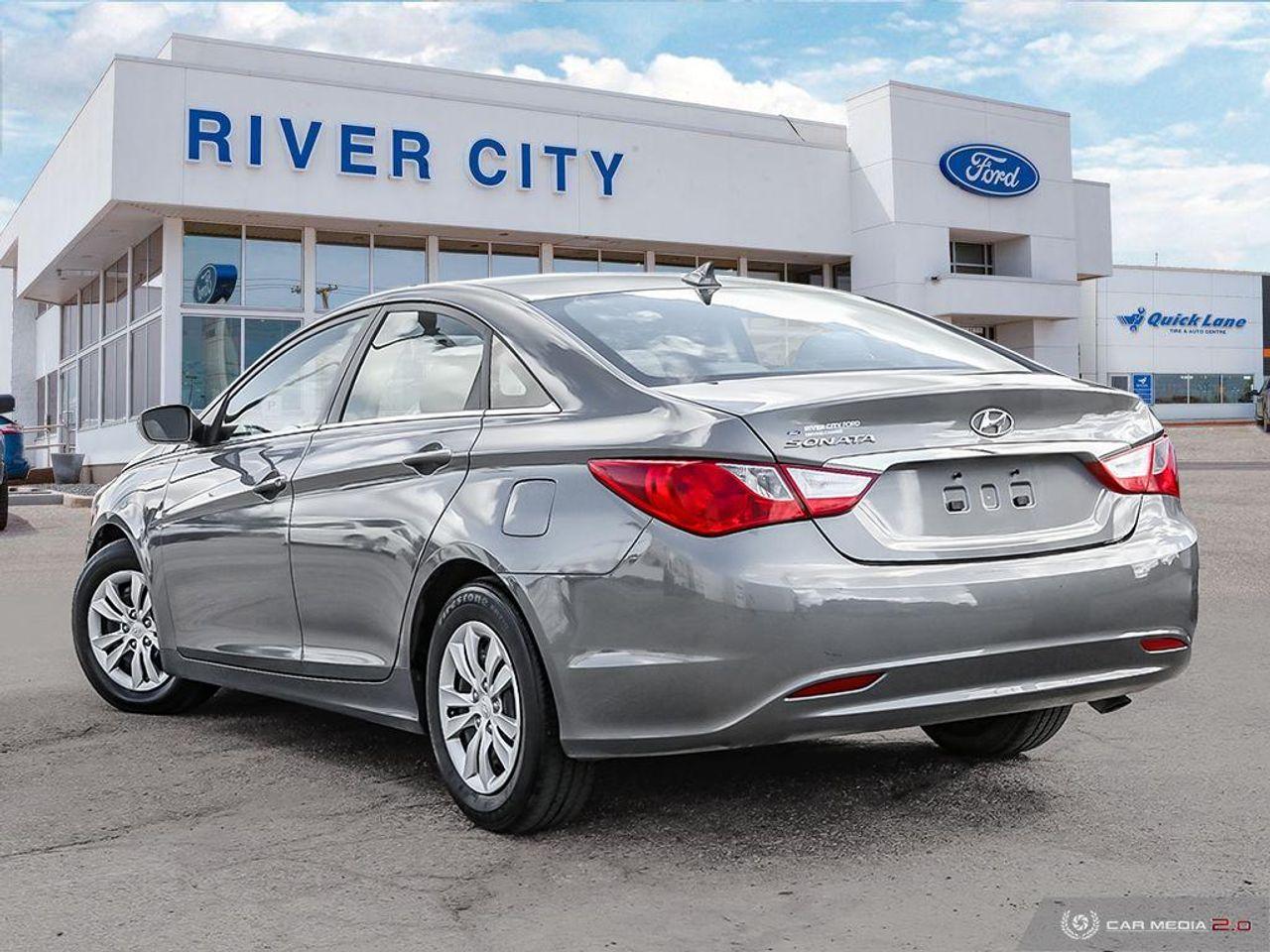 2012 Hyundai Sonata GL-4