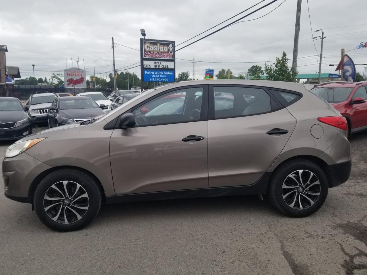 2012 Hyundai Tucson GL-3