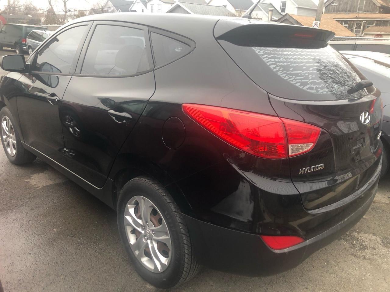 2012 Hyundai Tucson L-3