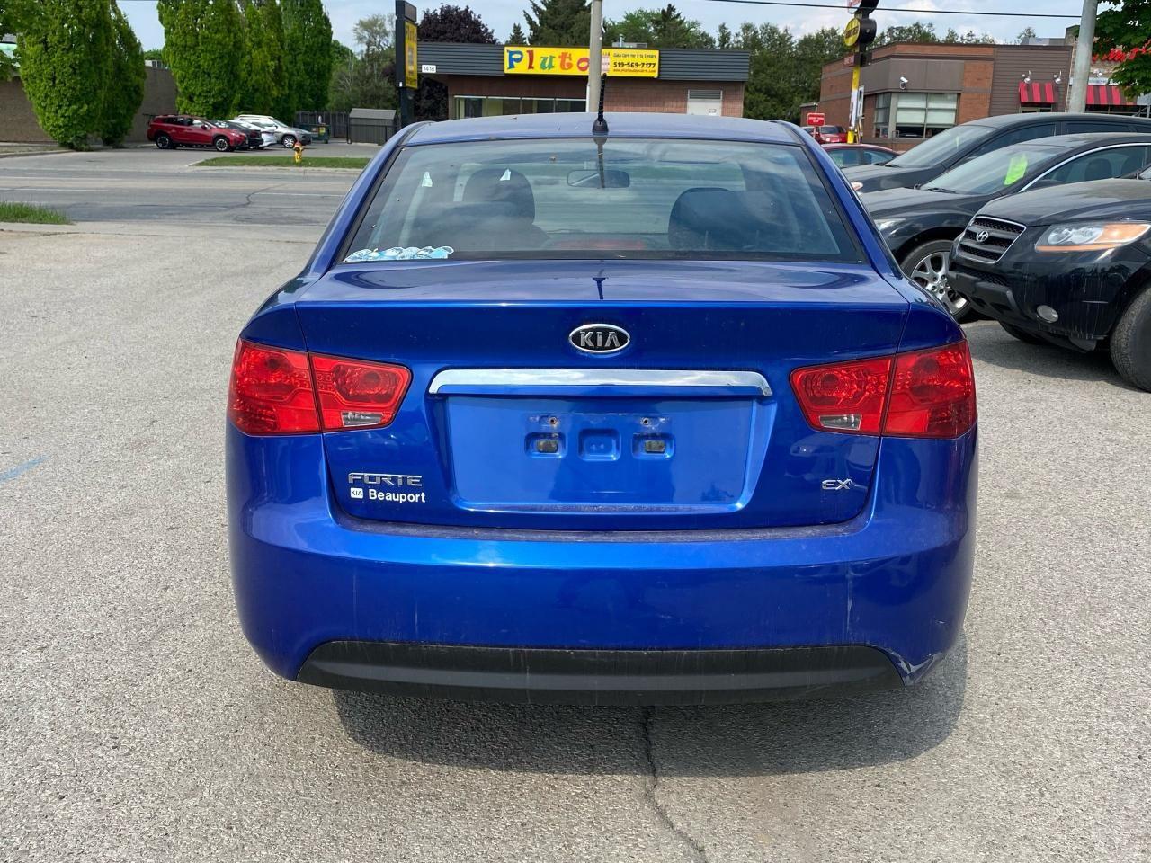 2012 Kia Forte eX-2
