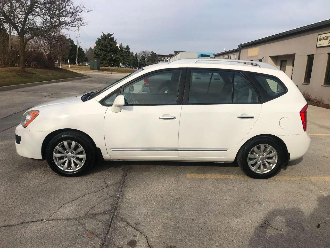 2012 Kia Rondo EX-3